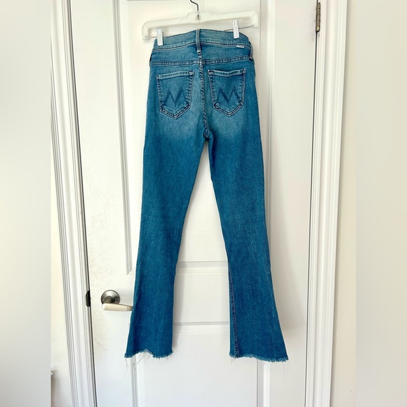 MOTHER Classic Blue Jeans - Picture 3 of 8